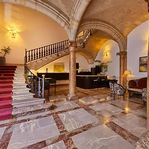 https://hotel-born.balearic-islands.net
