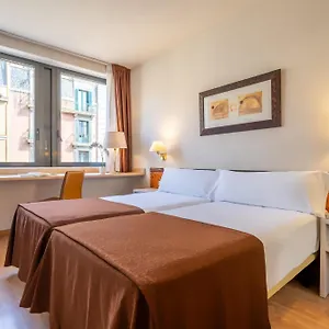 Glories 3*, Barselona İspanya