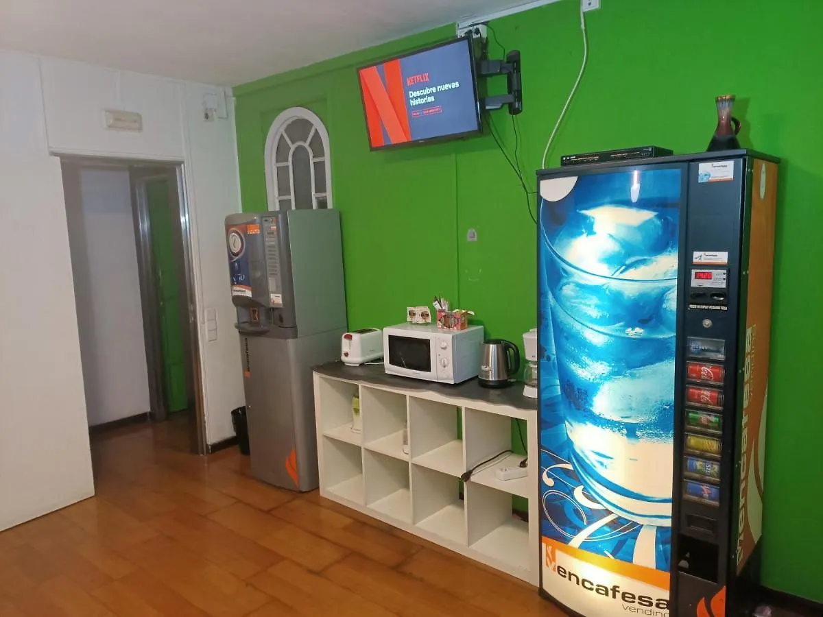 Diagonal House Hostel Barcelona 0*,  Spain